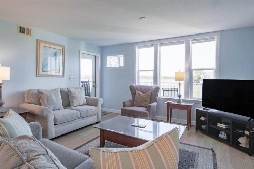 Turn of River Condo - image 35