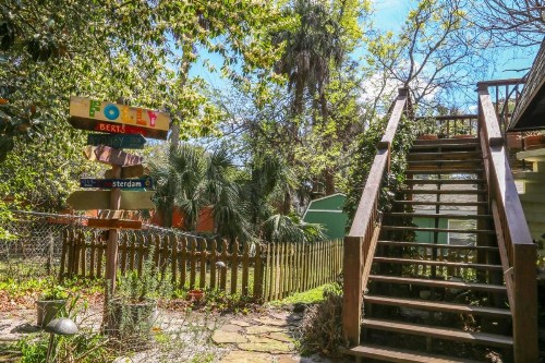 Shell Station House - image 24
