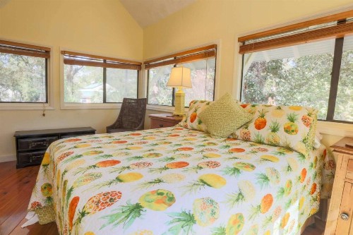 Shell Station House - image 34
