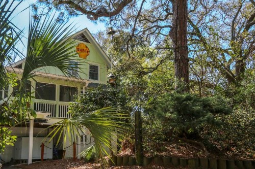 Shell Station House - image 44