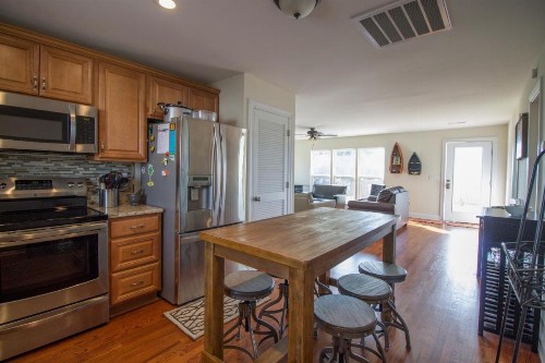 1661 E Ashley - Ocean Cabin - image 11