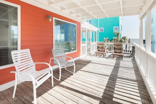 1709 E Ashley Bacon in the sun - image 6