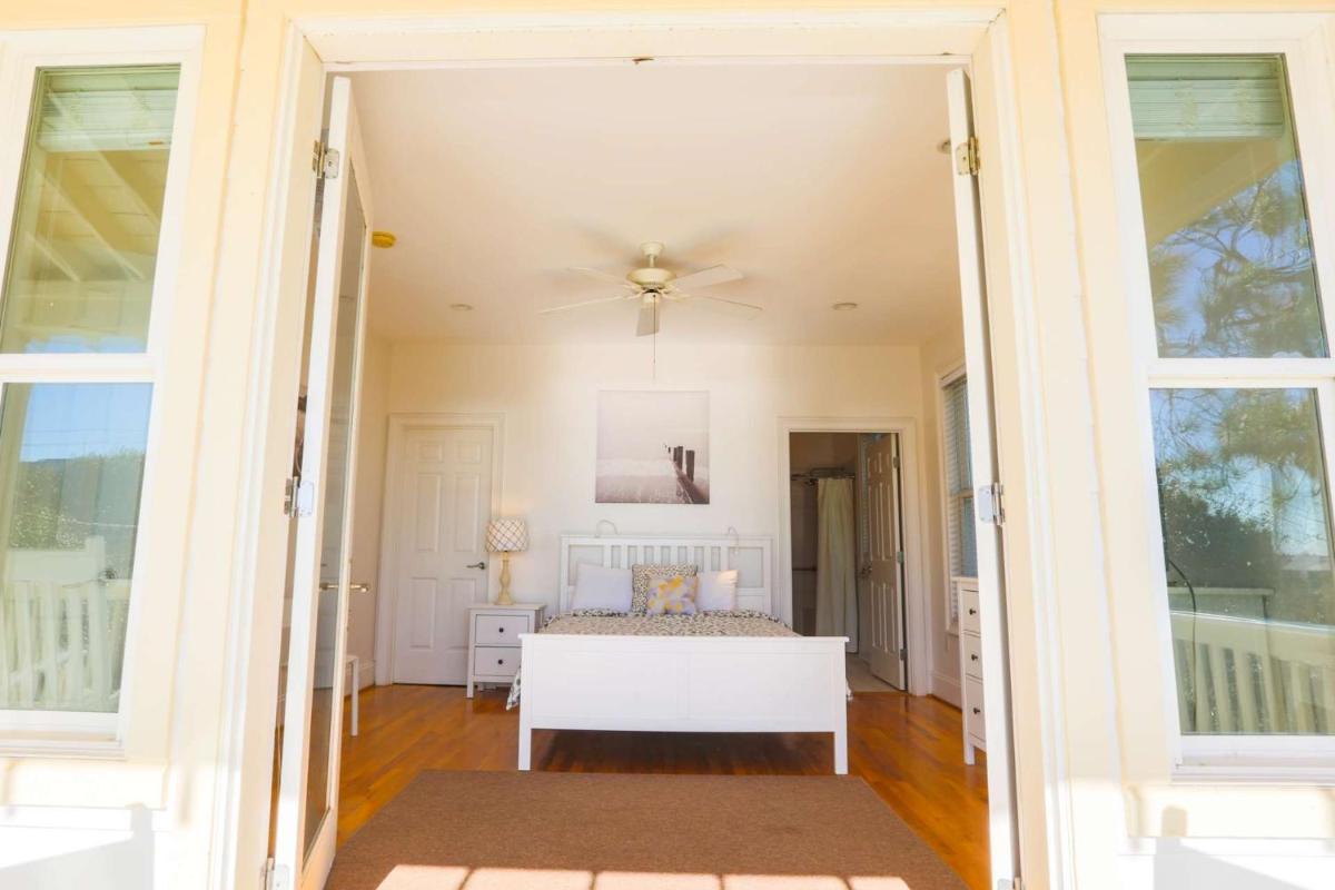 Sea Breeze Villa - image 5