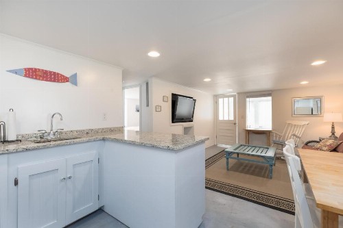 Ahh Folly Ocean View Downstairs Apartments Duplex - image 10