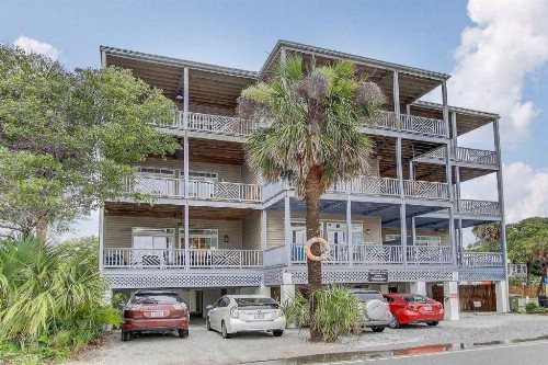 Beachwalk Villa 11 - image 3