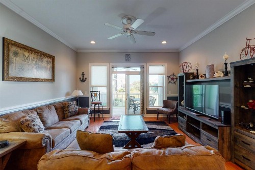 Back Bay 8 - image 9