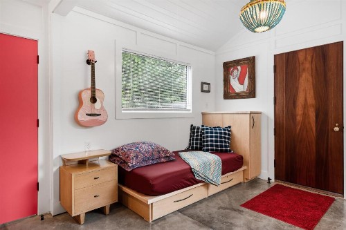 NEW Folly Vacation Listing 209 East Cottage near the beach - image 7