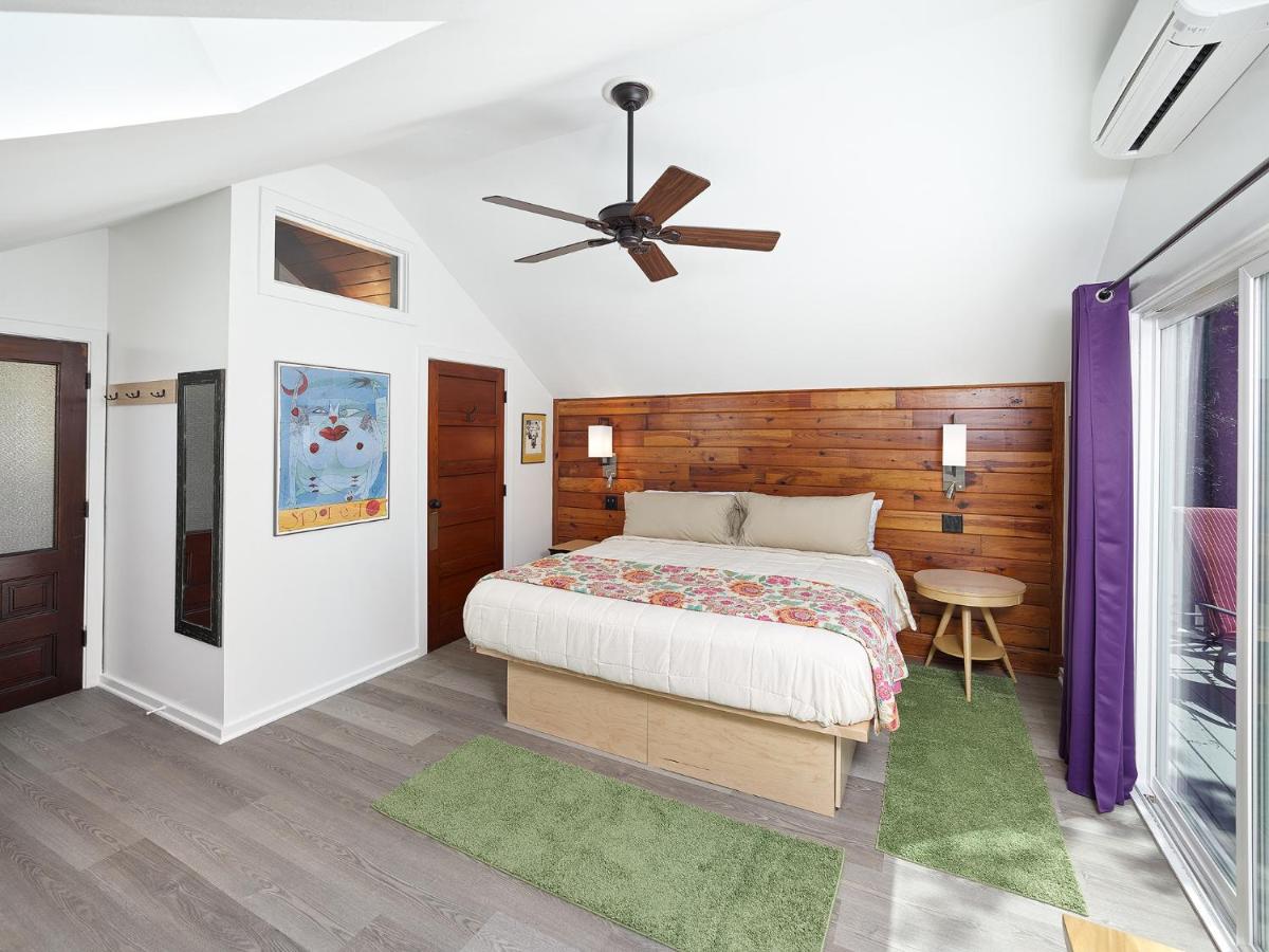 Folly Vacation 305 E Erie: Fantastic Location Recently Renovated! - image 6