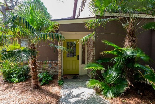 Folly Vacation 620 apartment w/bonus room one block to the beach & pet friendly - image 1