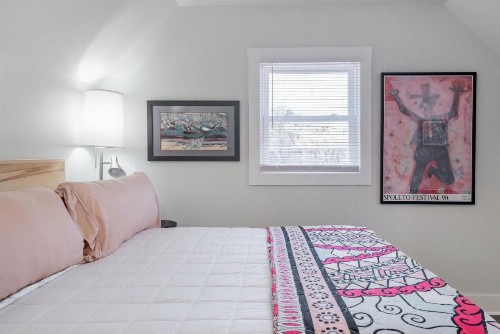 Brand NEW Folly Vacation Listing Beautiful Beach Cottage - image 11