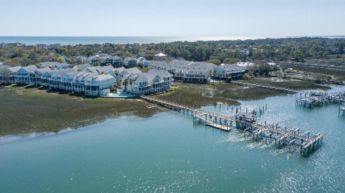 103 WATERS EDGE ~ 3Bed/3Bath Townhouse~ Pool~Fishing Dock - image 6