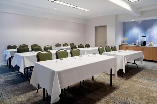Hilton Garden Inn Folsom - image 13