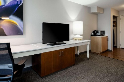 Hilton Garden Inn Folsom - image 21