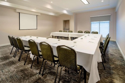 Hilton Garden Inn Folsom - image 5