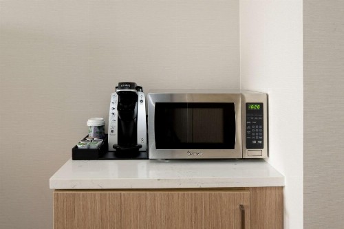 Hilton Garden Inn Folsom - image 6