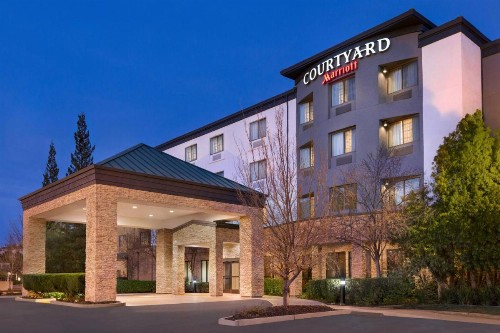 Courtyard by Marriott Sacramento Folsom - image 3