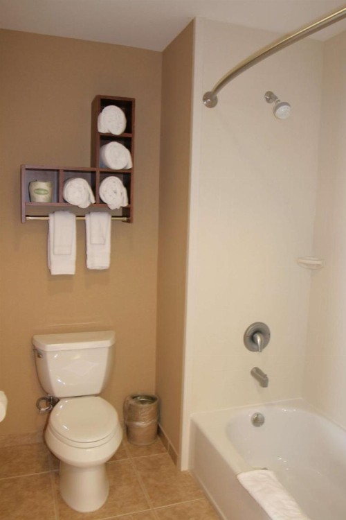 Hampton Inn & Suites Folsom - image 47