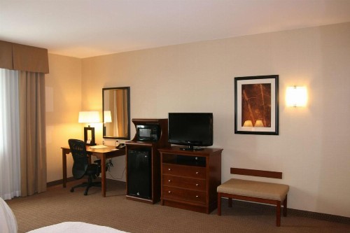 Hampton Inn & Suites Folsom - image 50