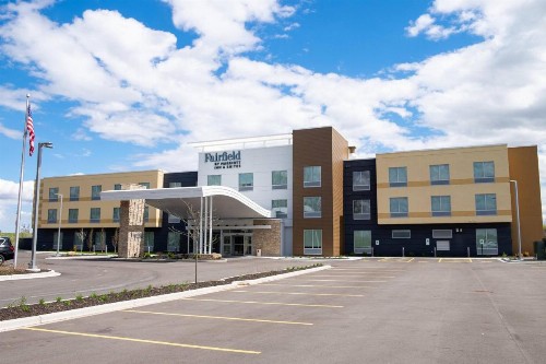 Fairfield by Marriott Inn & Suites Fond du Lac - image 1