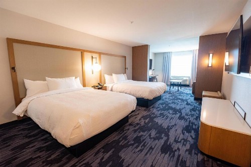 Fairfield by Marriott Inn & Suites Fond du Lac - image 4