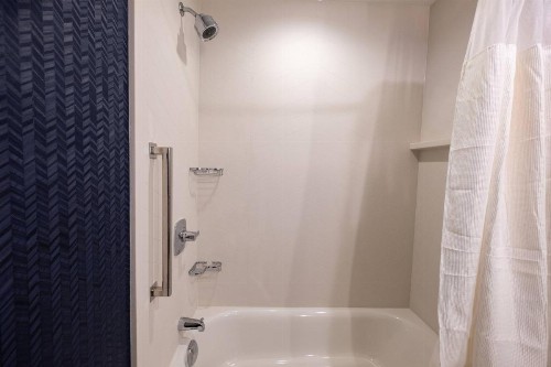 Fairfield by Marriott Inn & Suites Fond du Lac - image 7