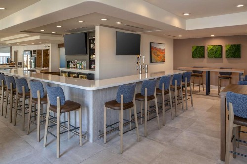 Hilton Garden Inn Fontana - image 47