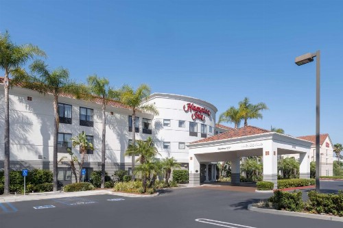 Hampton Inn Irvine/East Lake Forest - image 1