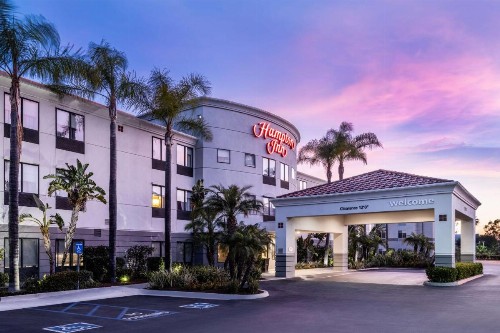Hampton Inn Irvine/East Lake Forest - image 2