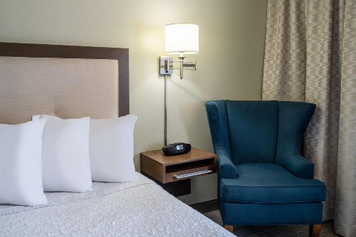 Hampton Inn Irvine/East Lake Forest - image 22
