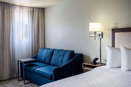 Hampton Inn Irvine/East Lake Forest - image 30