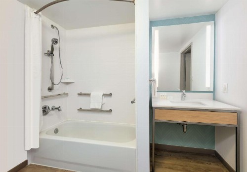 Hilton Garden Inn Irvine East/Lake Forest - image 16