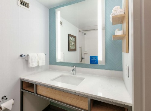 Hilton Garden Inn Irvine East/Lake Forest - image 28