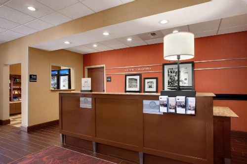 Hampton Inn Magnolia - image 2