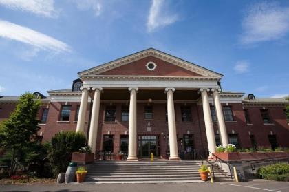 mcmenamins Grand Lodge Forest Grove