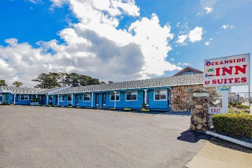 Oceanside Inn & Suites - image 2