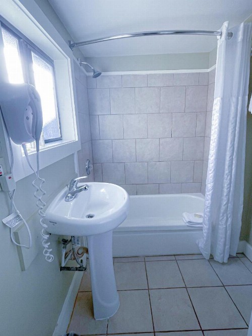 Travelodge by Wyndham Fort Bragg - image 46