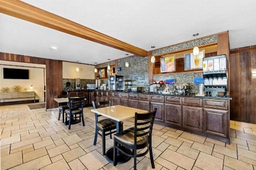 Best Western Vista Manor Lodge - image 11