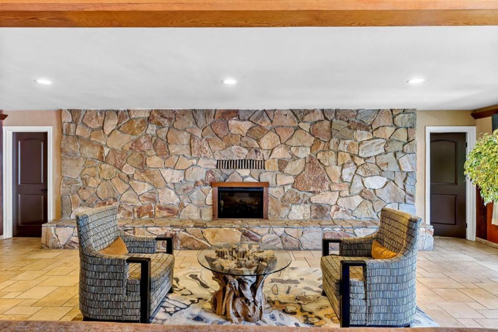 Best Western Vista Manor Lodge - image 4
