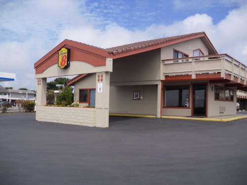 Super 8 by Wyndham Fort Bragg - image 14