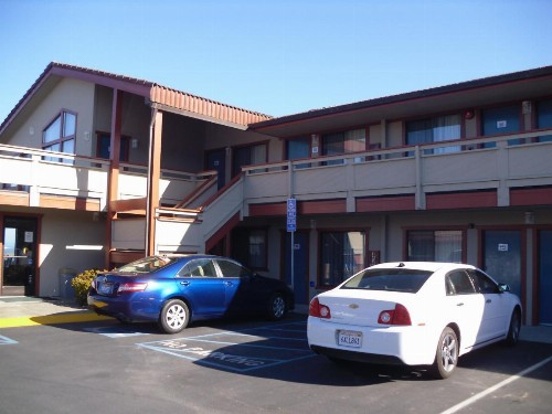 Super 8 by Wyndham Fort Bragg - image 26