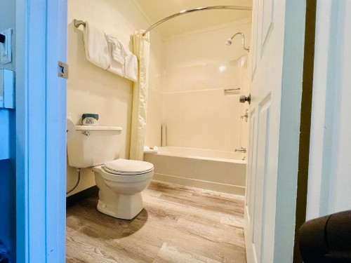 Seabird Lodge Fort Bragg - image 25