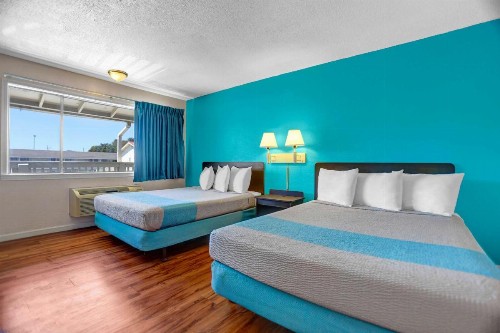 Motel 6-Fort Bragg CA - image 15