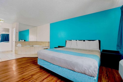 Motel 6-Fort Bragg CA - image 5