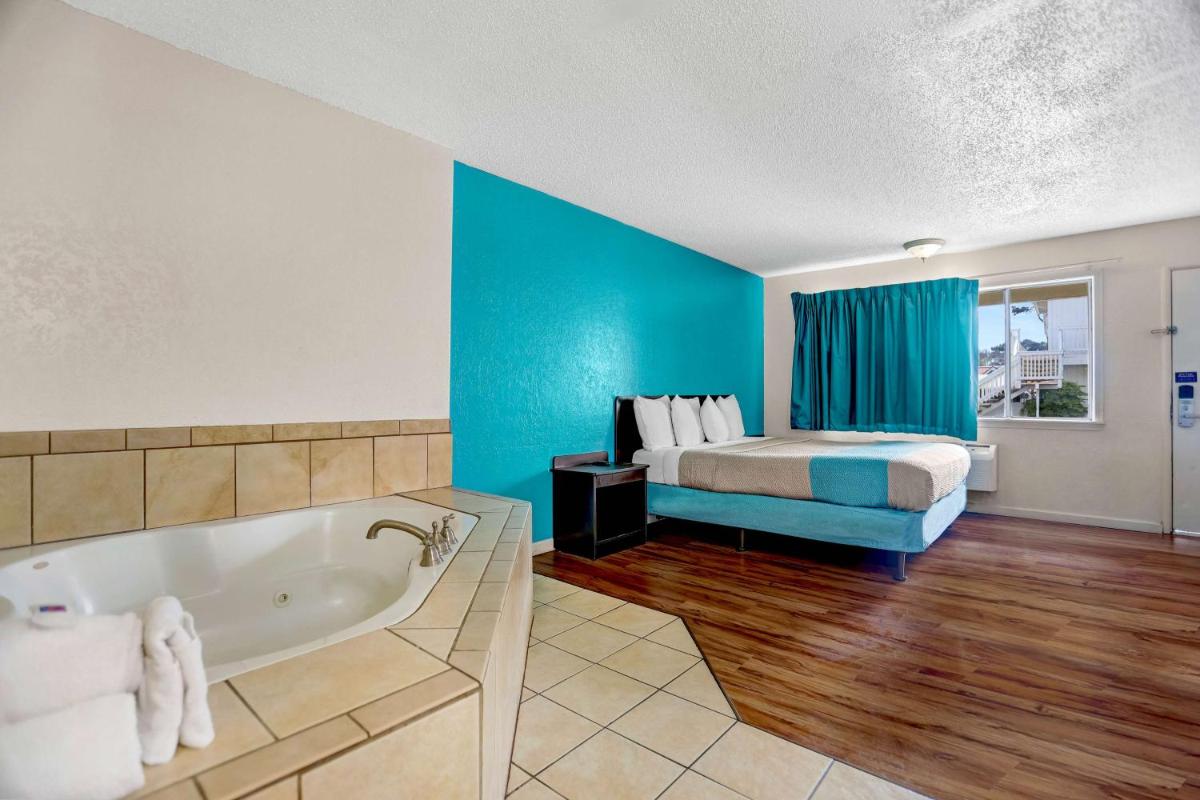 Motel 6-Fort Bragg CA - image 7