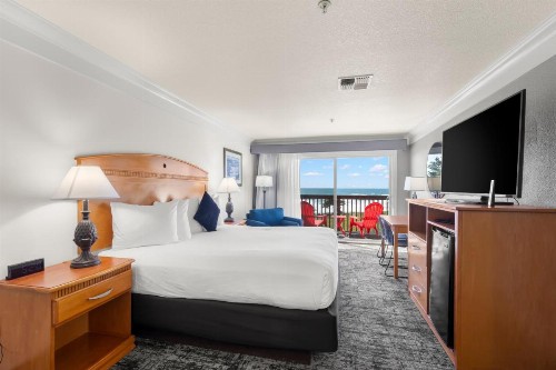 Beachcomber Motel - image 18