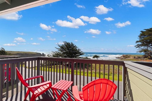Beachcomber Motel - image 28