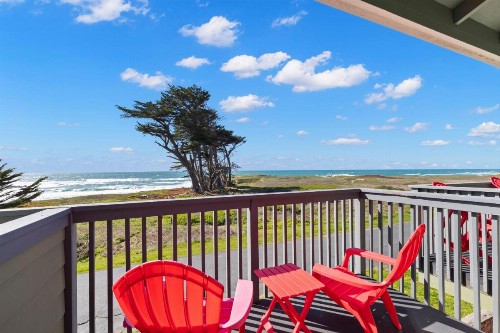 Beachcomber Motel - image 30