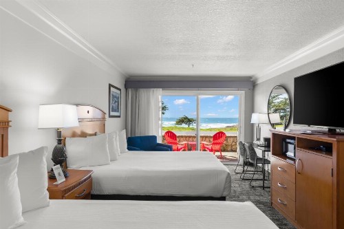 Beachcomber Motel - image 32