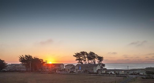 Beachcomber Motel - image 4
