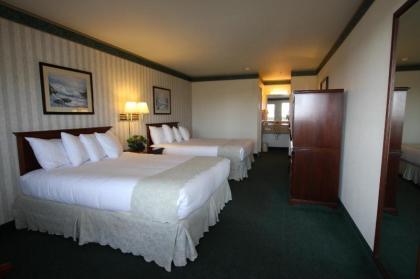 Emerald Dolphin Inn & Mini Golf - image 13